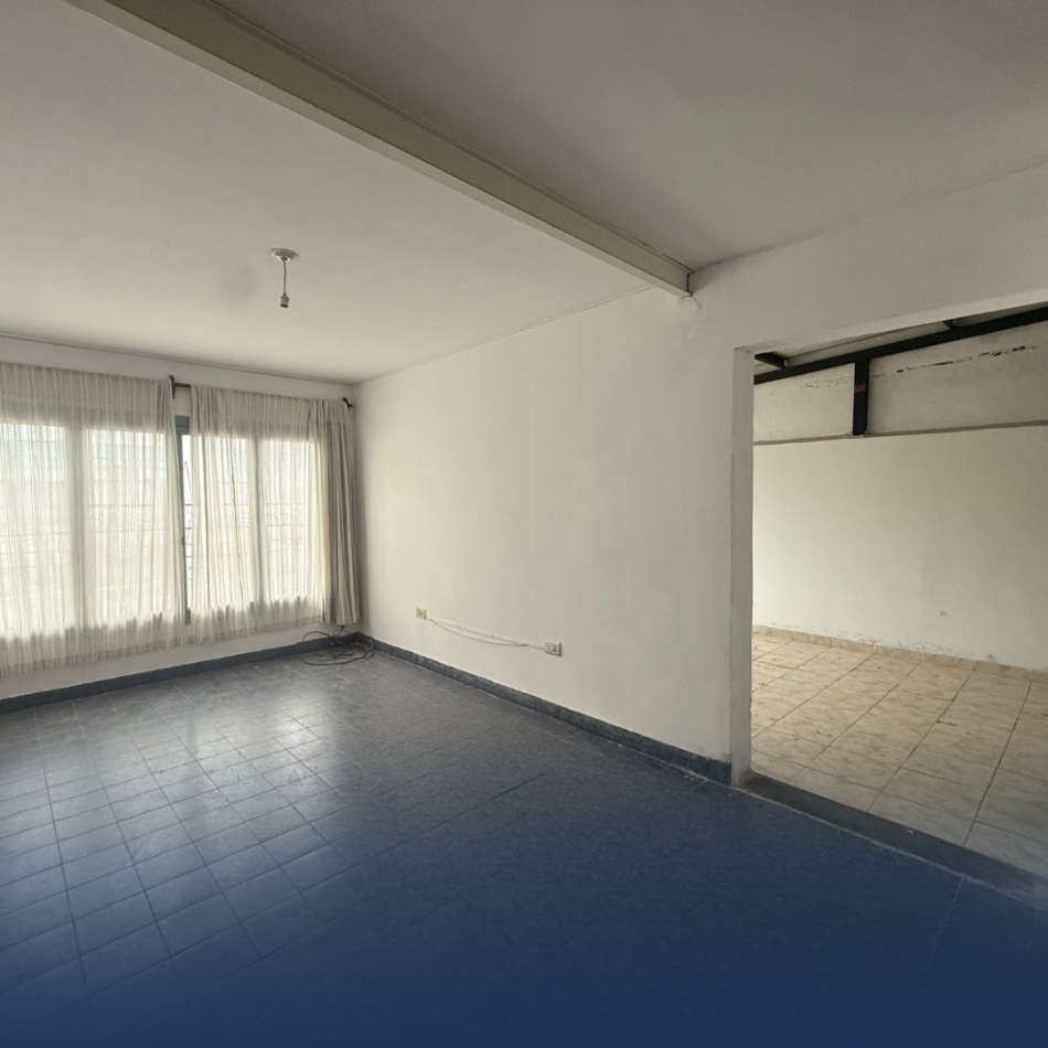 CASA EN BARRIO UNIVERSITARIO