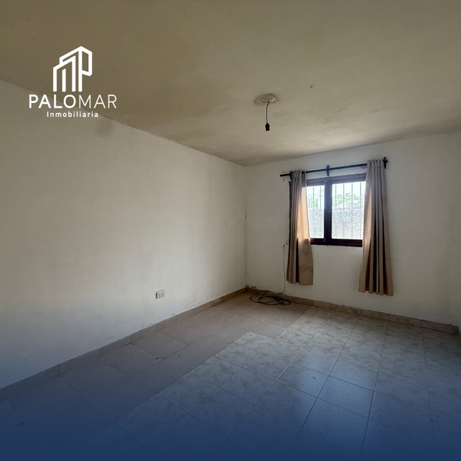 CASA EN BARRIO UNIVERSITARIO