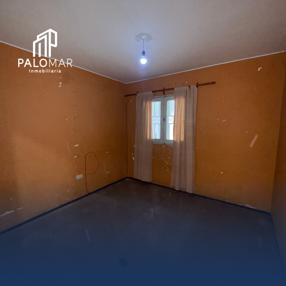 CASA EN BARRIO UNIVERSITARIO