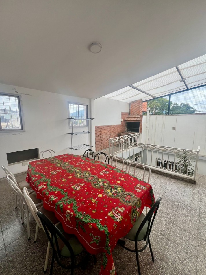  CASA CON GALPON EN VENTA | MACROCENTRO SALTA | A 3 CUADRAS DE AV. INDEPENDENCIA  en J.H. Tedin 1650