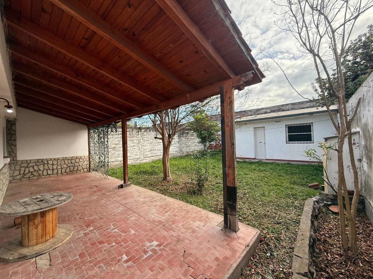 CASA EN VENTA - BARRIO LAS LOMAS