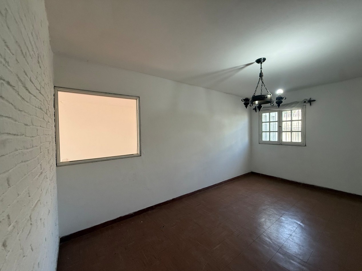 CASA EN VENTA - BARRIO LAS LOMAS