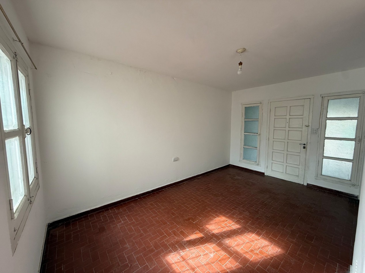 CASA EN VENTA - BARRIO LAS LOMAS
