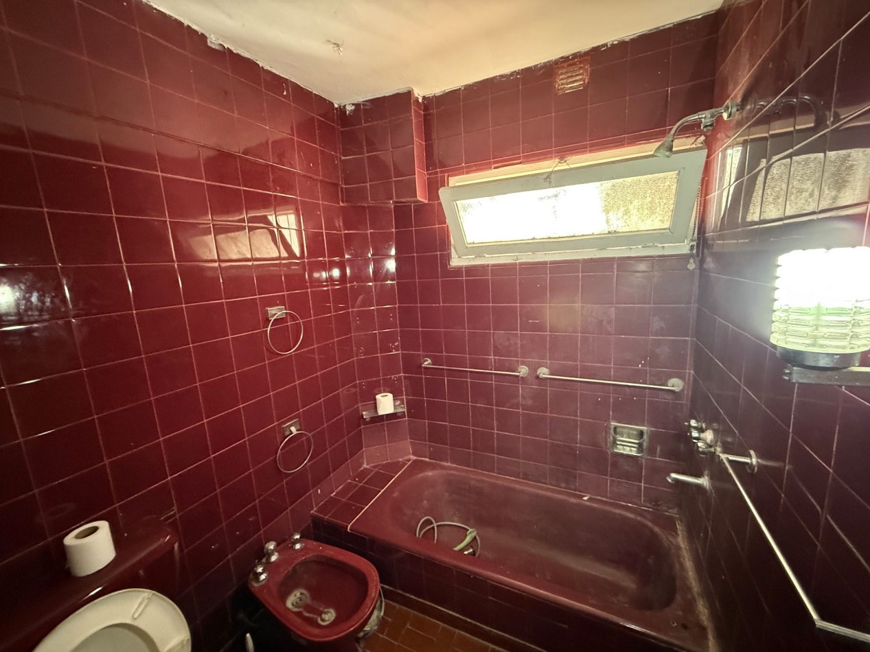 CASA EN VENTA - BARRIO LAS LOMAS