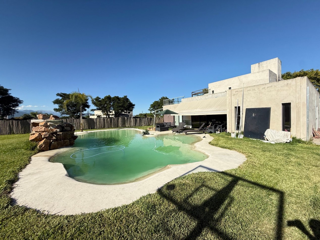 CASA EN OJIMORO BARRIO PRIVADO