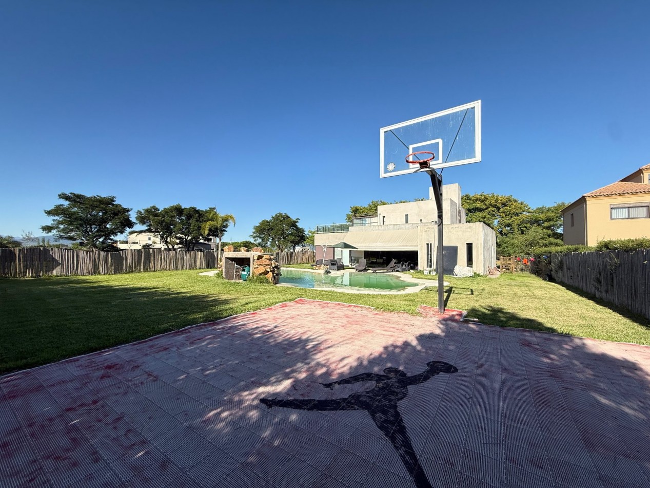 CASA EN OJIMORO BARRIO PRIVADO